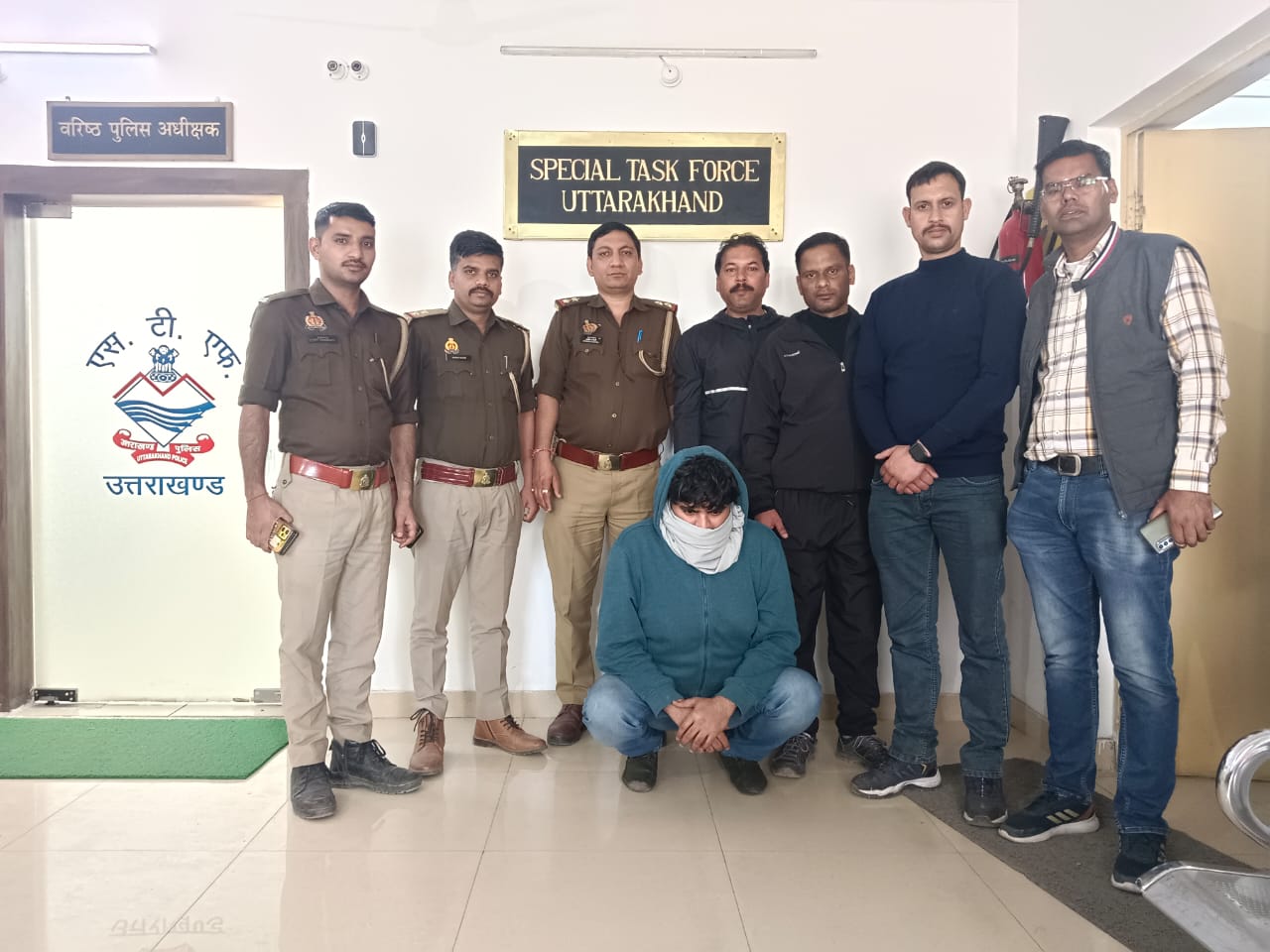 दुष्कर्म कर फरार ईनामी अभियुक्त को एसटीएफ़ व दौराला पुलिस टीम ने किया गिरफ्तार