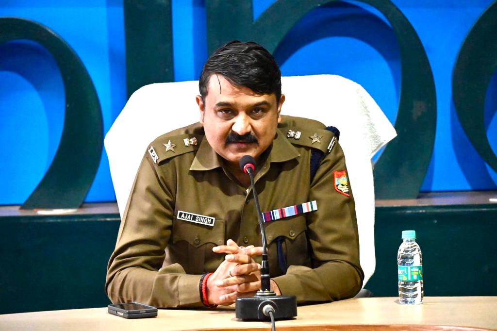 1905 पोर्टल पर कार्यरत कर्मचारी के विरुद्ध दून पुलिस ने भ्रष्टाचार निवारण अधिनियम में किया मुकदमा दर्ज