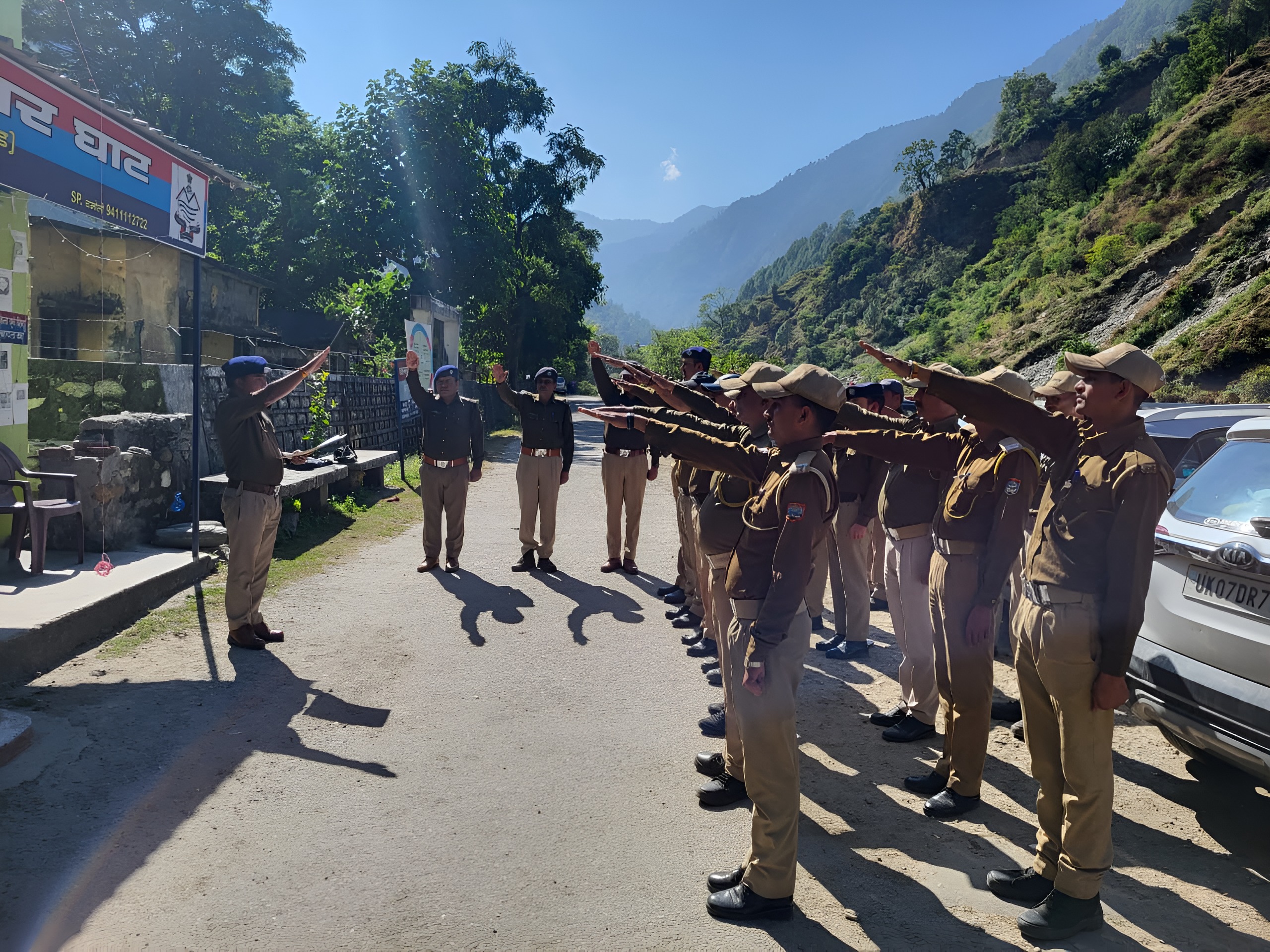 चमोली पुलिस ने ली राष्ट्रीय एकता की शपथ