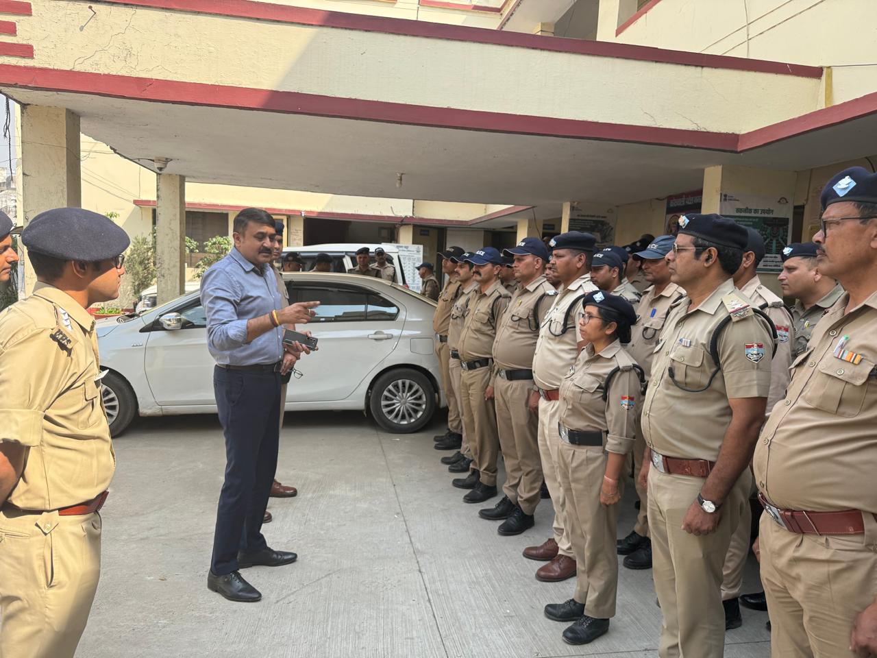 कर्तव्य निर्वहन में लापरवाही बरतने वालो पर होगी कार्यवाही: अजय सिंह
