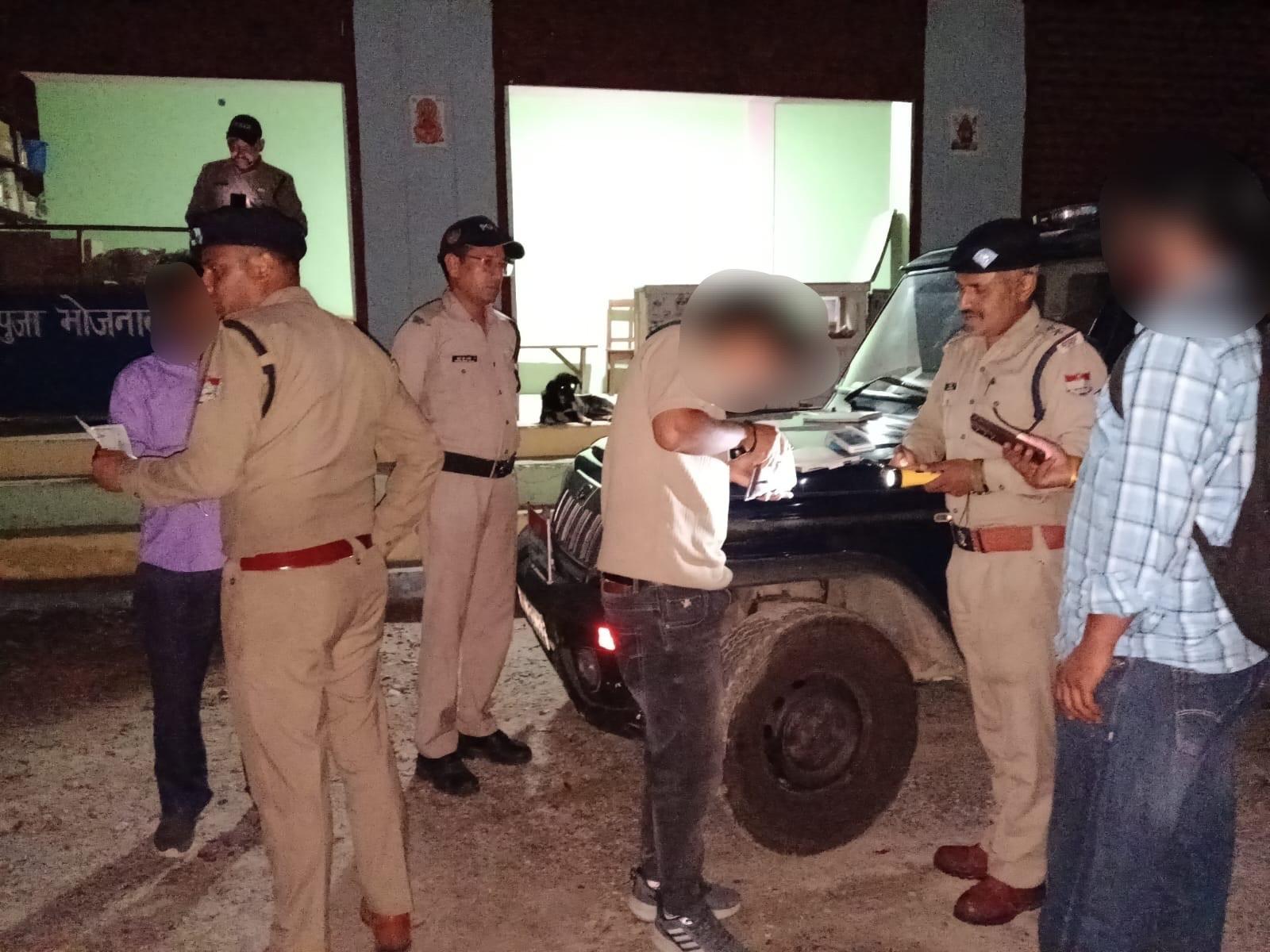 शराब पीकर उत्पात मचाने वाले 81 व्यक्तियों पर पुलिस ने की कार्यवाही