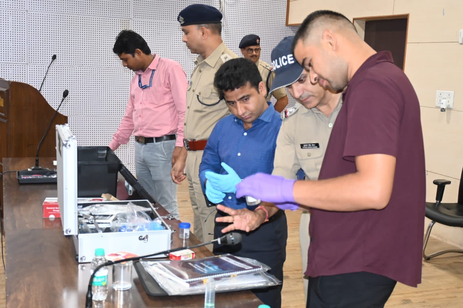 किसी अपराध की घटना के साक्ष्यों को सुरक्षित रखने हेतु पुलिस कर्मियों को दिया प्रशिक्षण