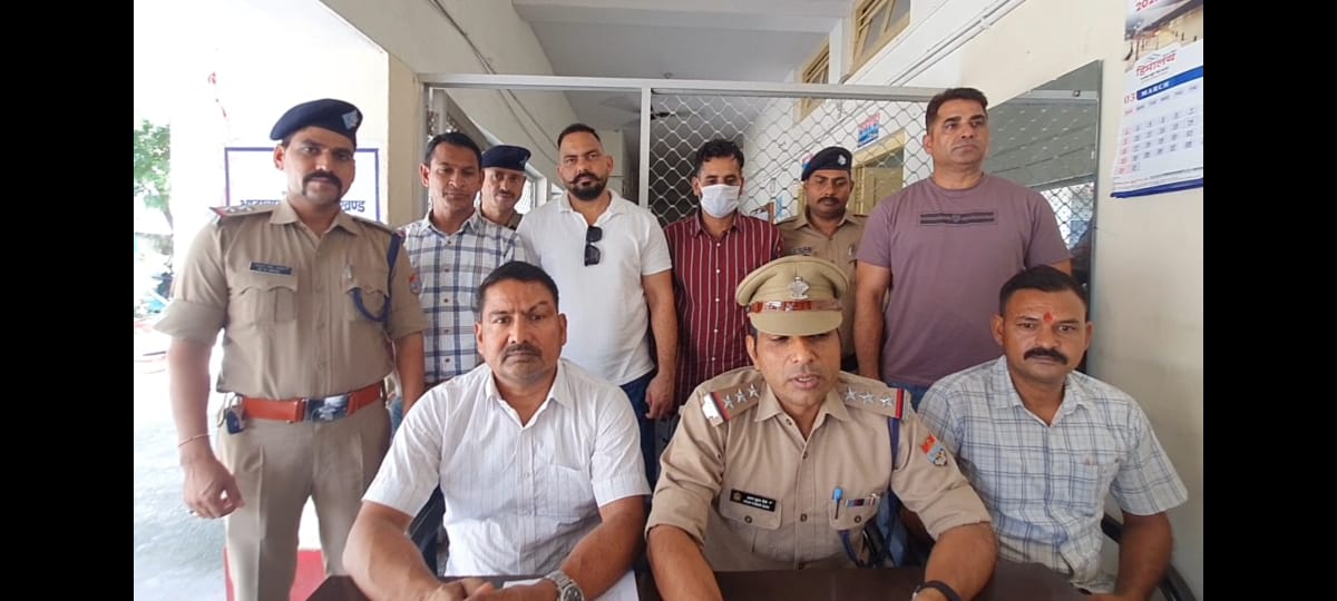 5 साल से फरार ईनामी शूटर को एसटीएफ ने रामनगर से दबोचा