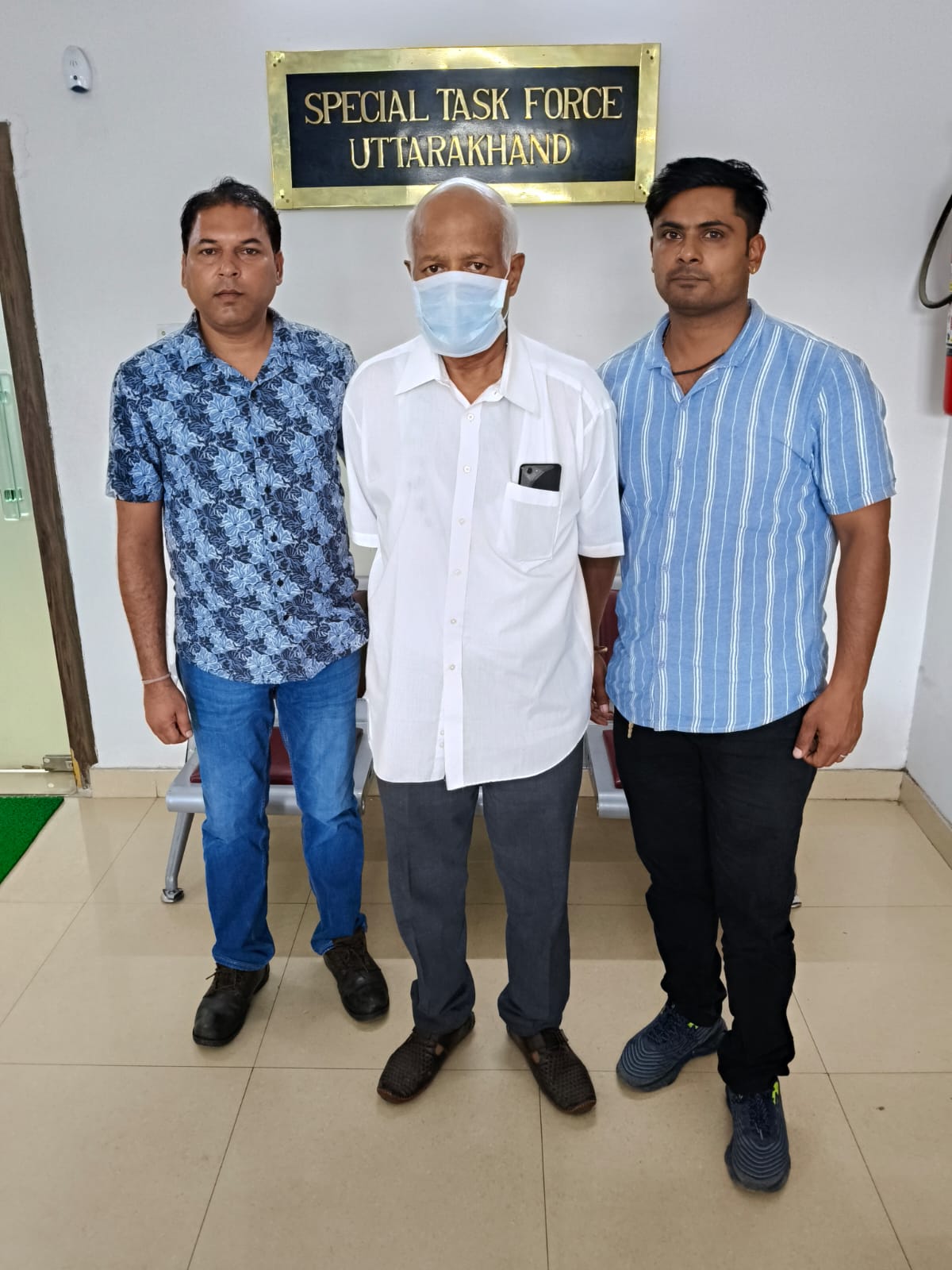 ब्रांडेड कम्पनियों के नाम पर नकली दवाइयां बनाने वाले गिरोह का सरगना गिरफ्तार