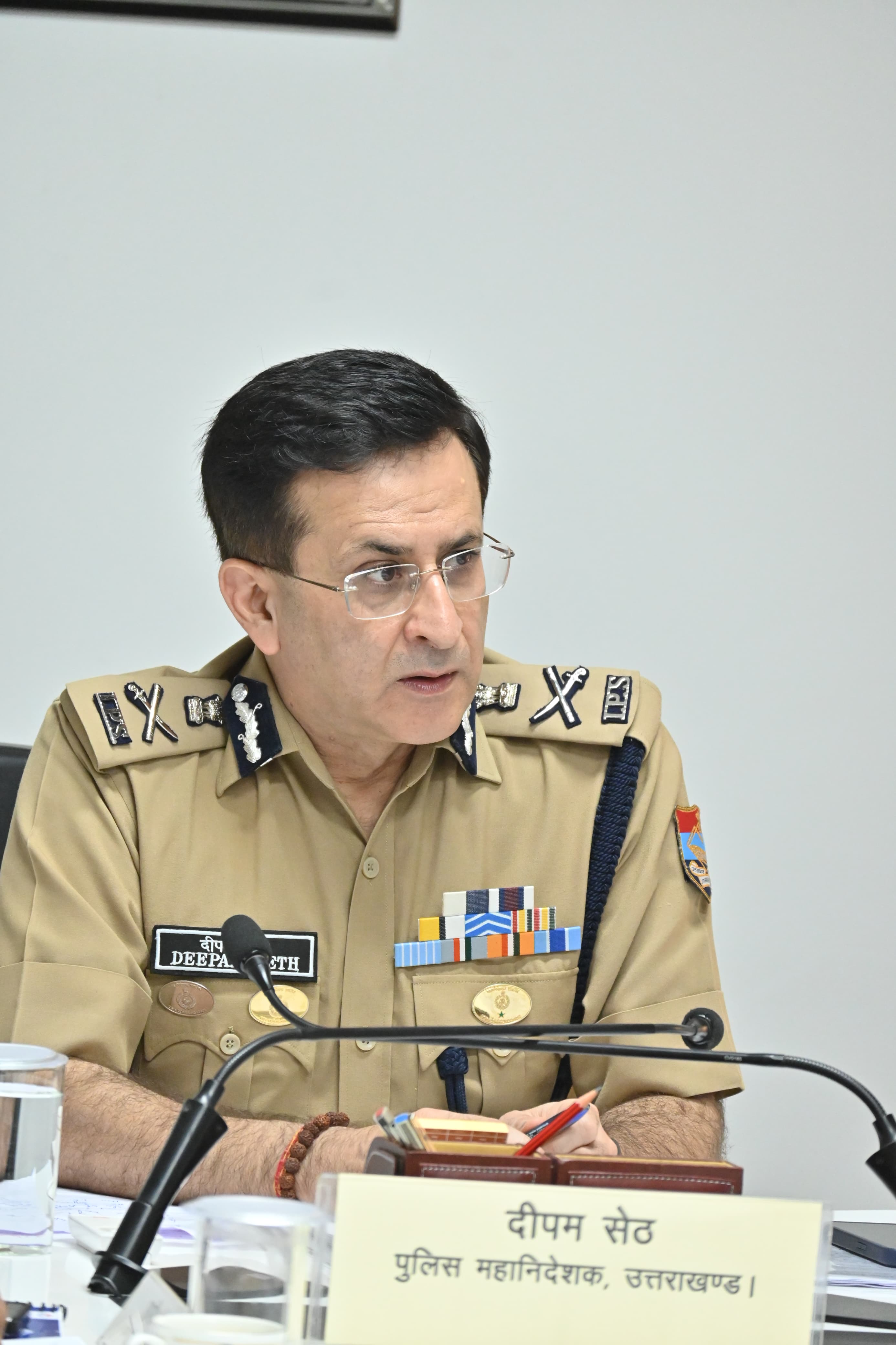 उत्तरकाशी में चल रहे प्राकृतिक आपदा राहत एवं बचाव कार्यों की डीजीपी उत्तराखंड ने की उच्च स्तरीय समीक्षा