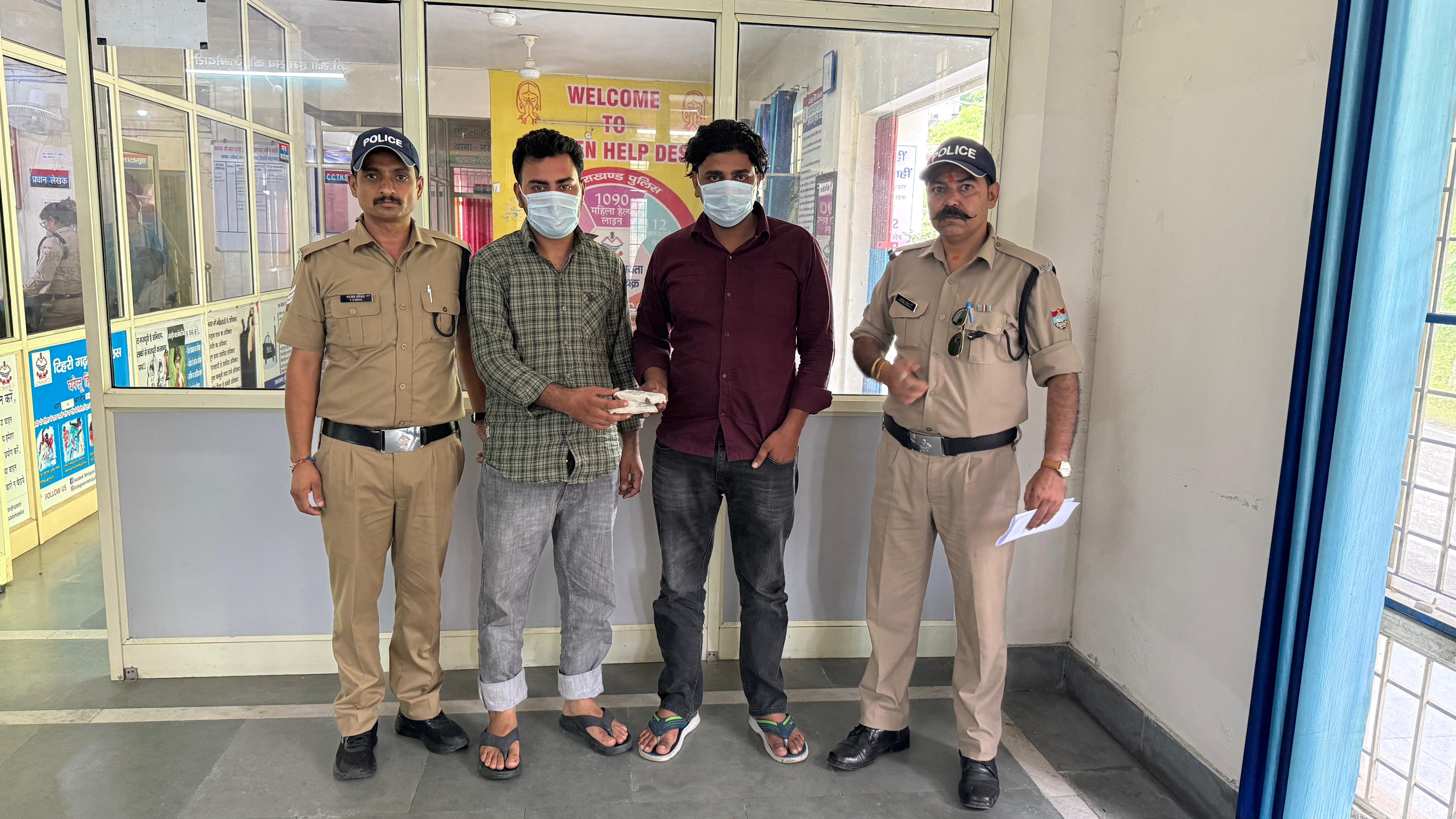 55 ग्राम स्मैक के साथ दो अभियुक्त गिरफ्तार