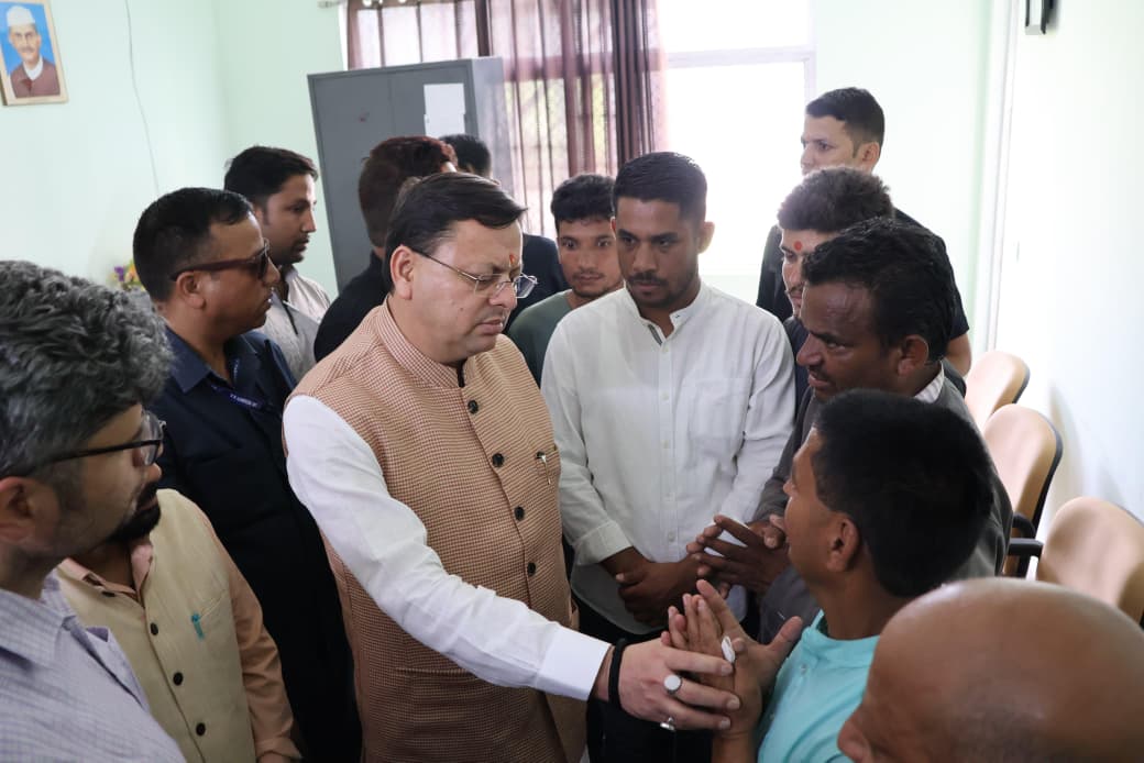 मुख्यमंत्री धामी ने किया थराली आपदा पीड़ितों से मुलाकात