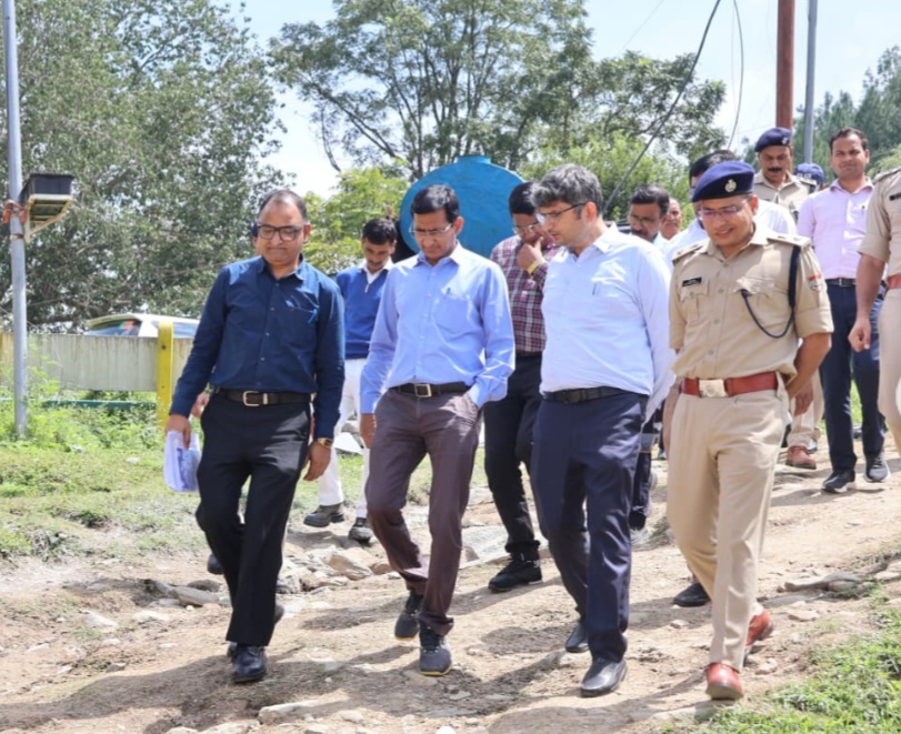 थराली में आपदा से हुई क्षति का भारत सरकार की अंतर-मंत्रालयी केंद्रीय टीम ने किया आंकलन