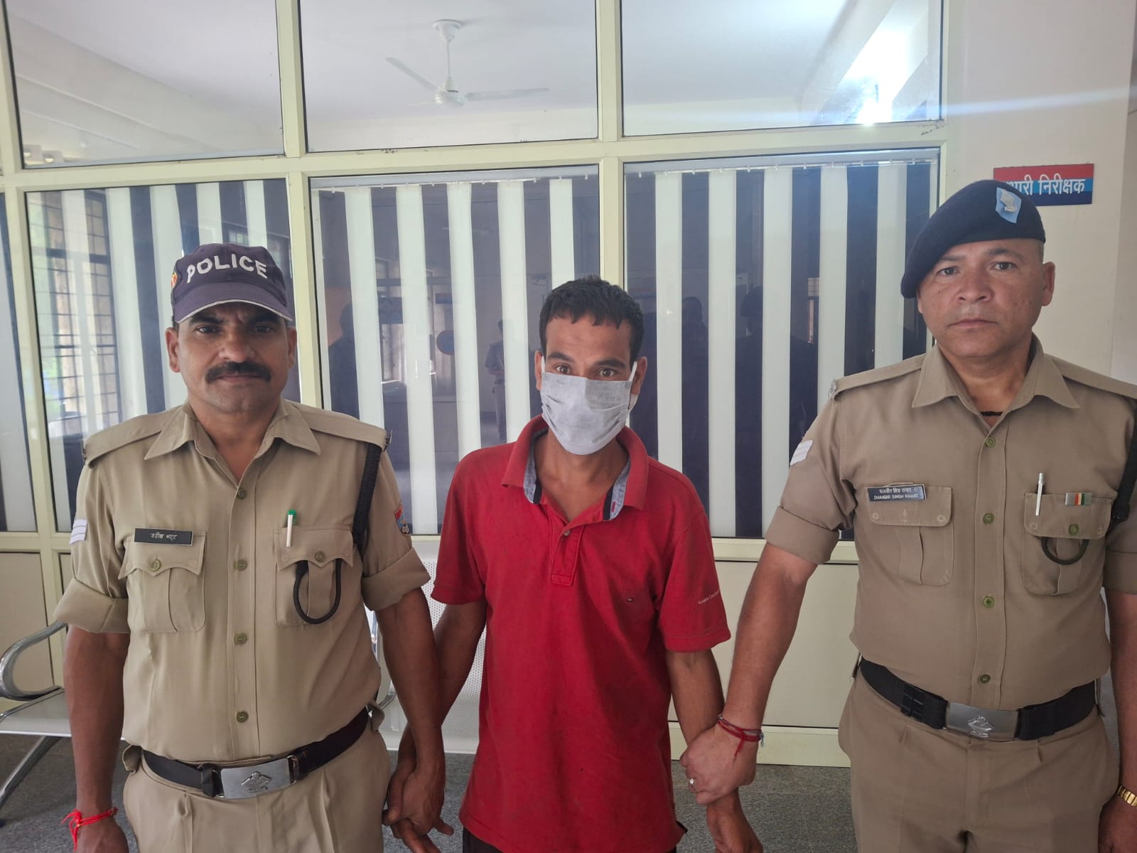 पत्नी के हत्यारा पति को पुलिस ने किया गिरफ्तार