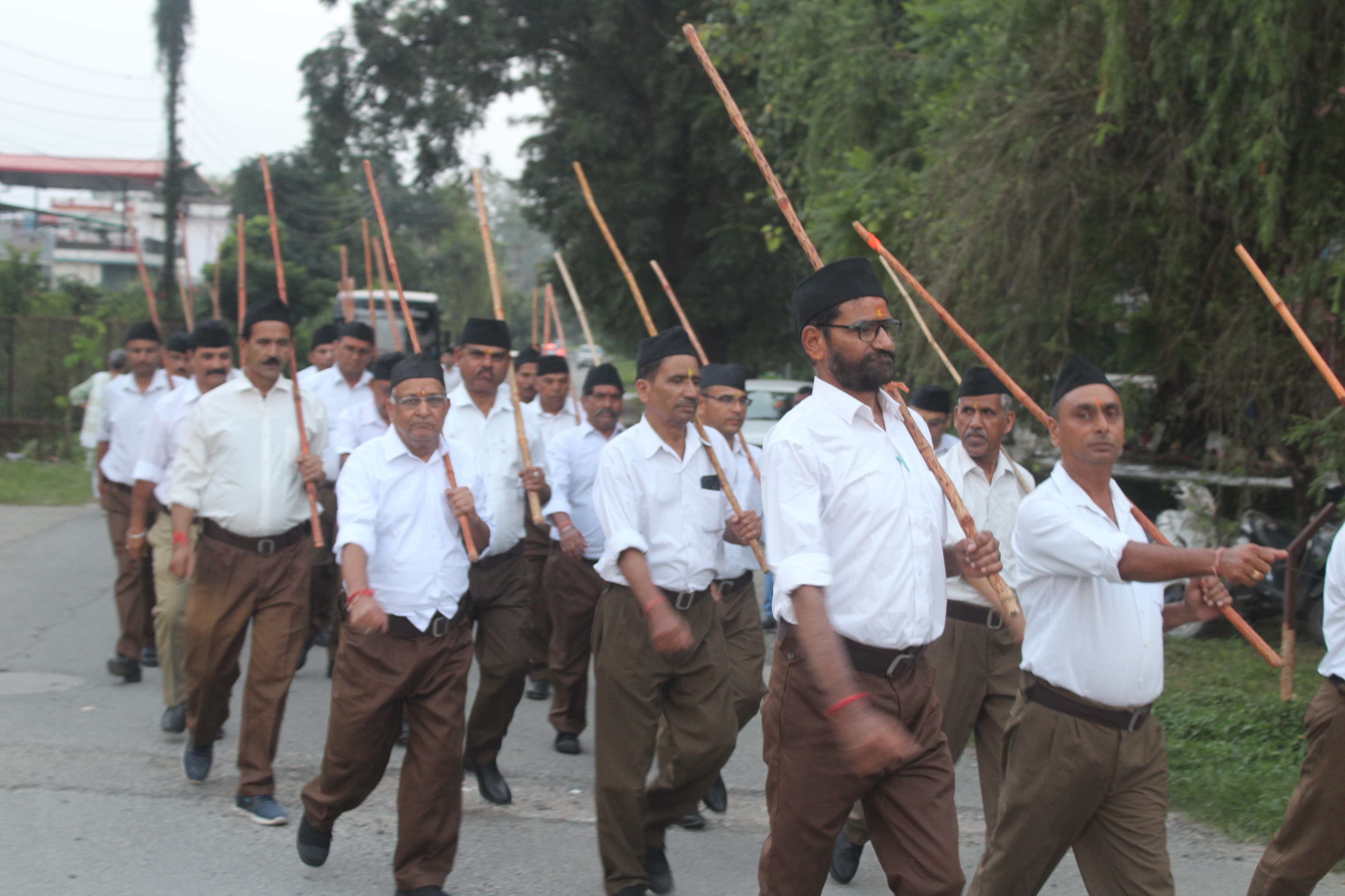 100 वर्ष पूर्ण होने पर आरएसएस ने किया पथ संचलन