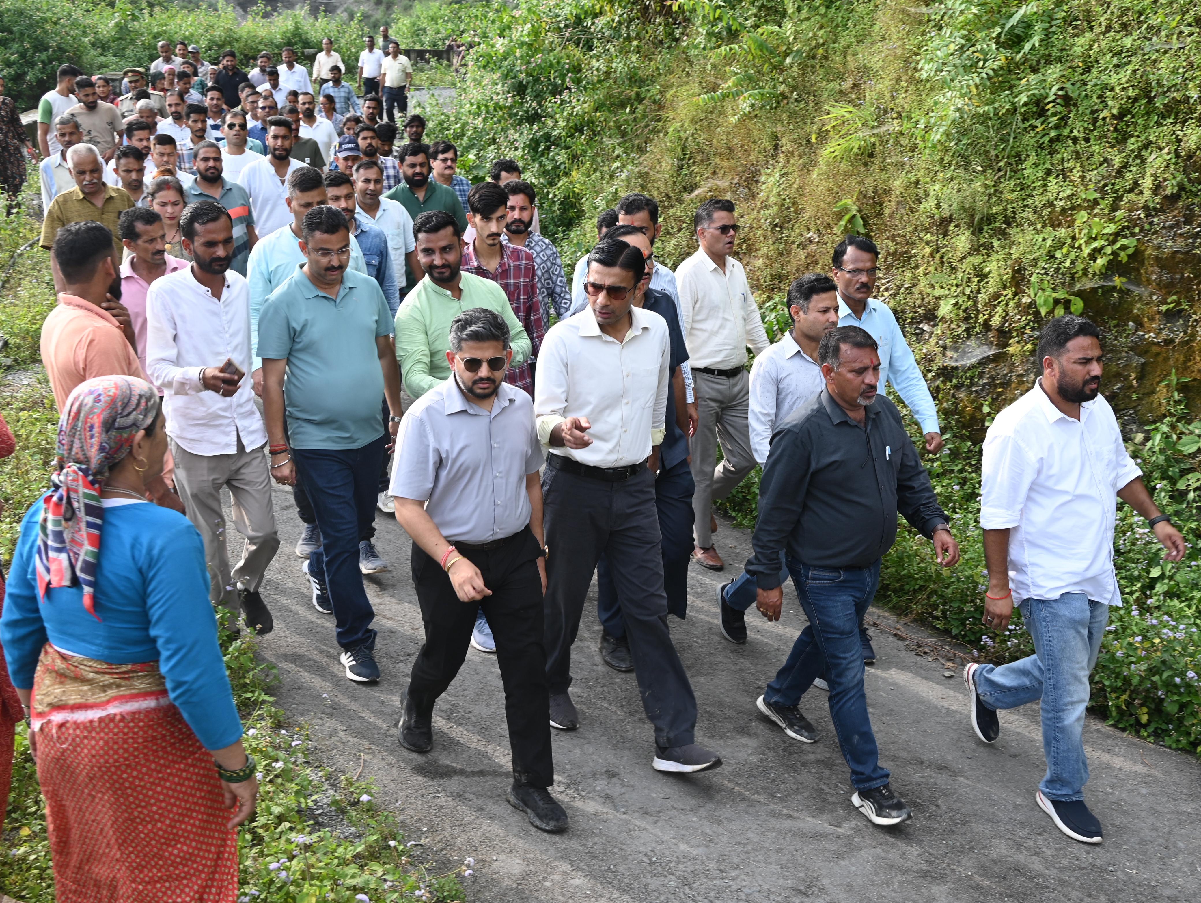 अंतिम व्यक्ति तक राहत पहुँचाना ही मेरा संकल्प:डीएम सविन बंसल