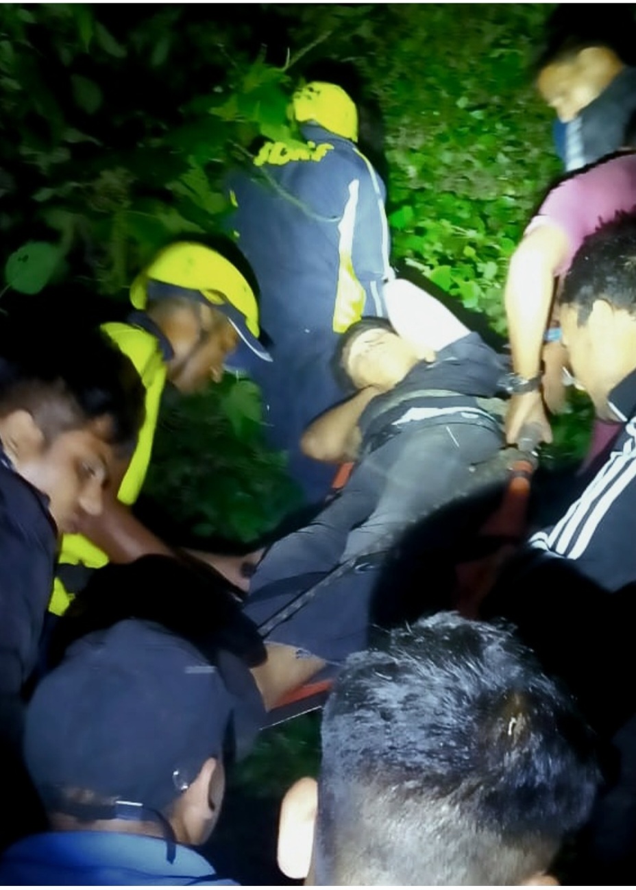 बारात की खुशियां मातम में बदली, खाई में गिरी स्कॉर्पियो तीन की मौत