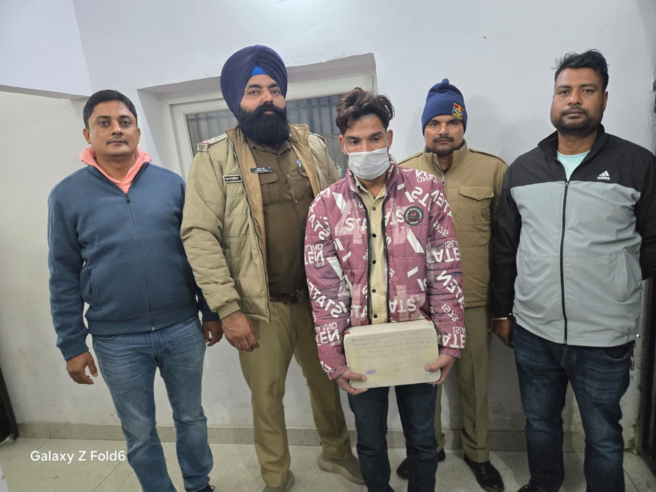 140 नशीले इंजेक्शन के साथ एक तस्कर गिरफ्तार