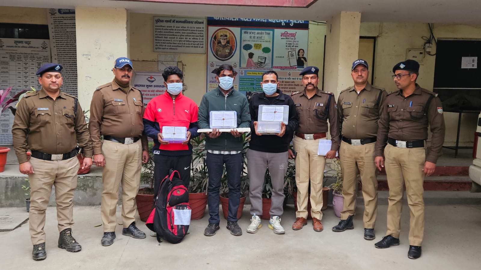 बंद घर मे लाखो की चोरी करने वाला दिल्ली का अन्तर्राज्जीय नकबजन गिरोह का भंडाफोड़, 3 गिरफ्तार