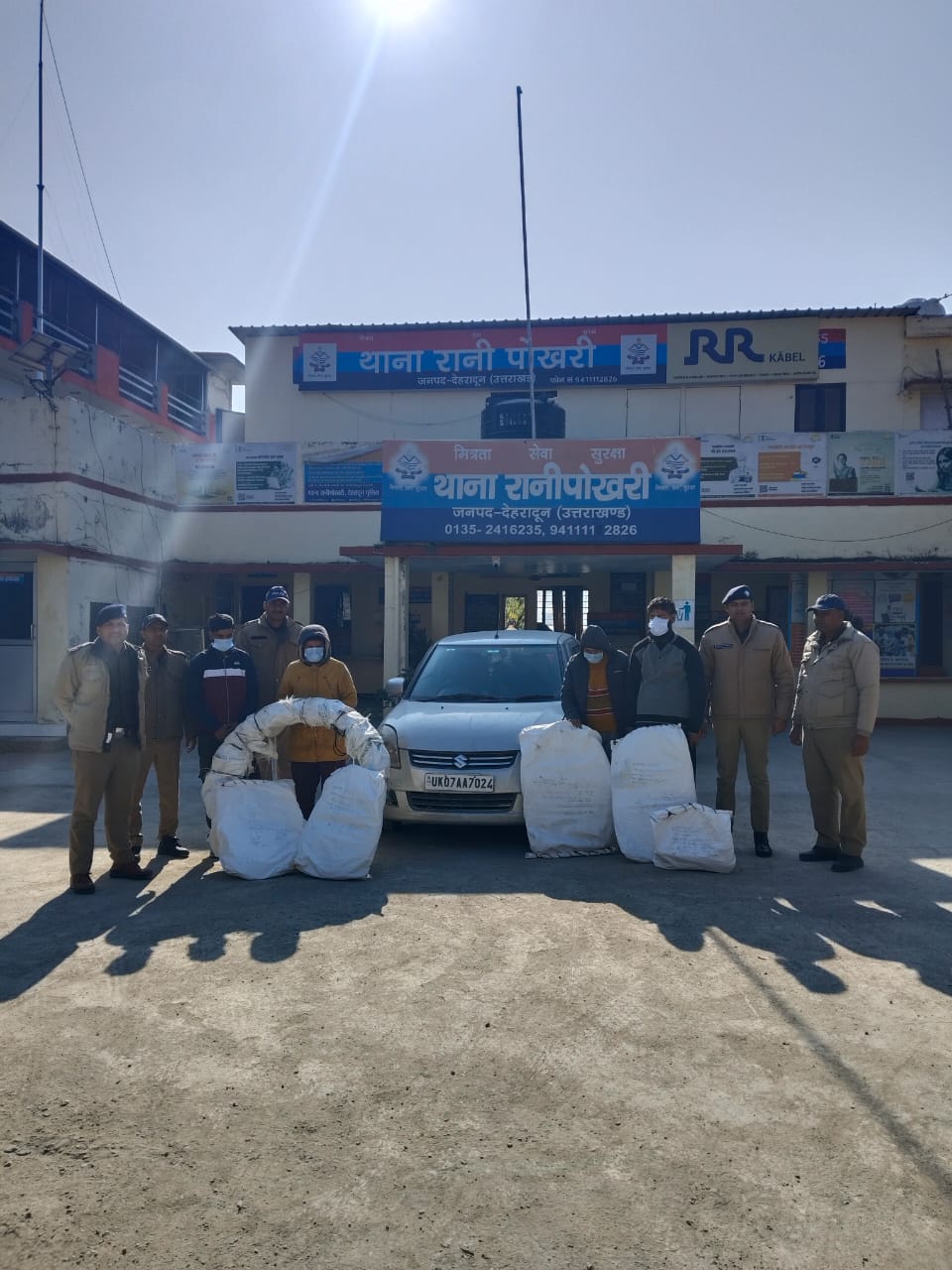 विधुत उपसंस्थान से केबल चोरी करने वाले 4 अभियुक्तों को दून पुलिस ने किया गिरफ्तार