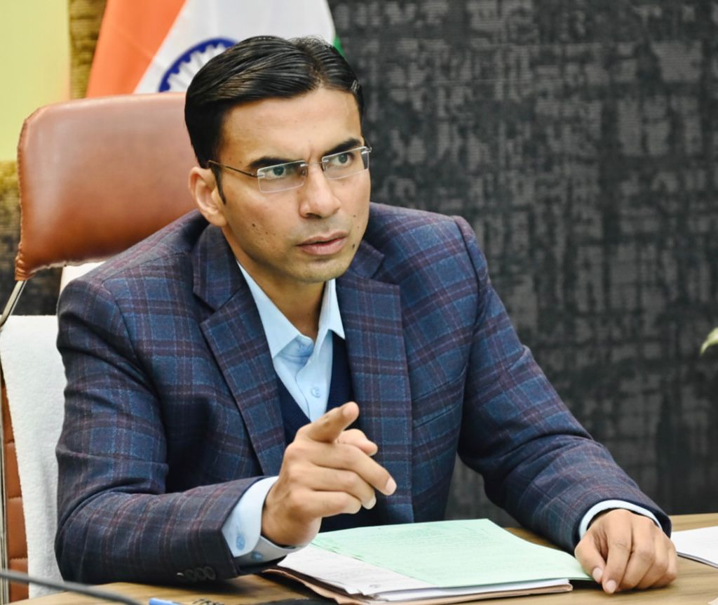 जिला प्रशासन का कड़ा संदेश: असामाजिक गतिविधियों पर सख्ती