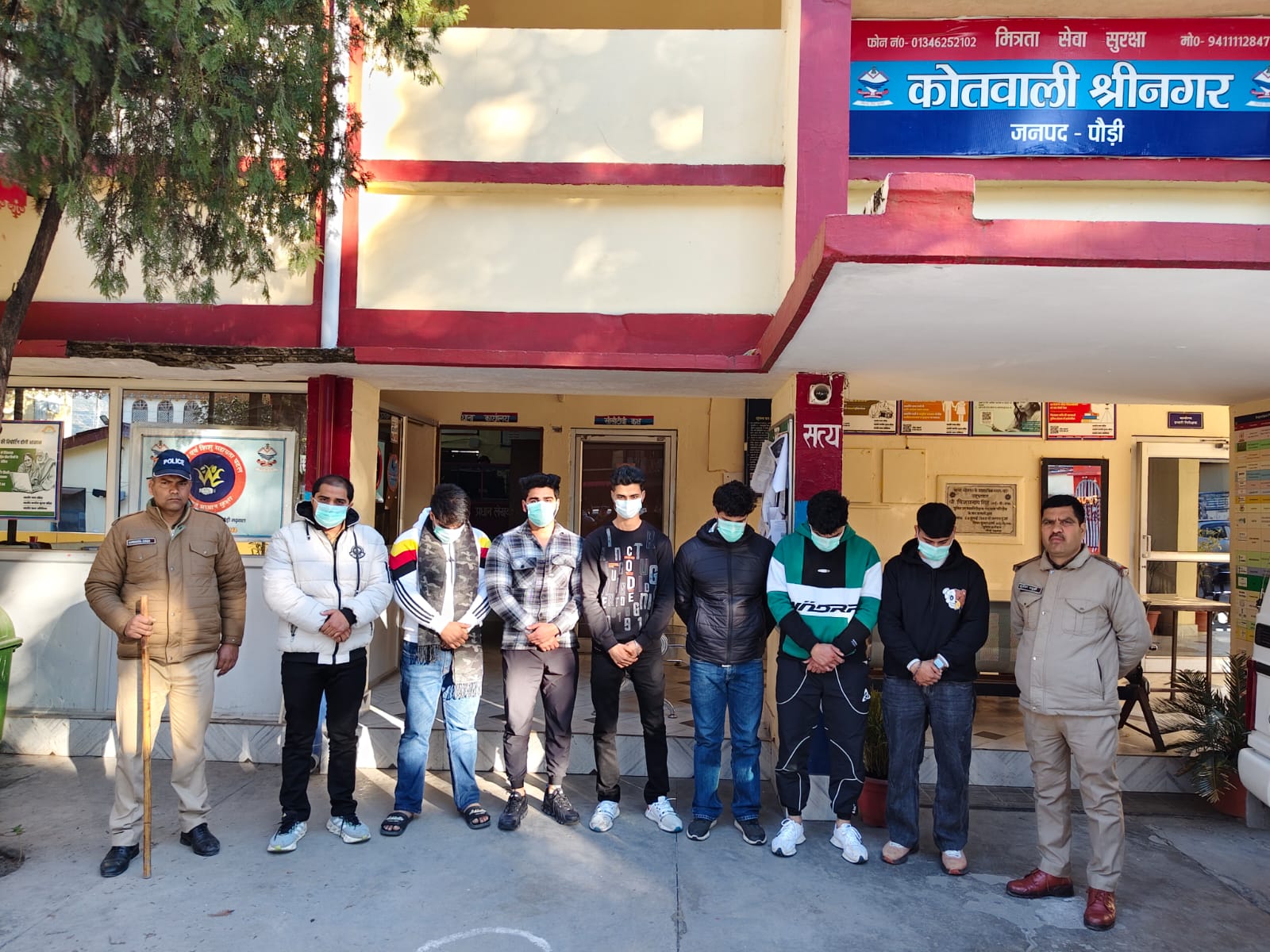 श्रीनगर में मारपीट की घटना पर पुलिस सख्त, दिल्ली के 7 युवक गिरफ्तार