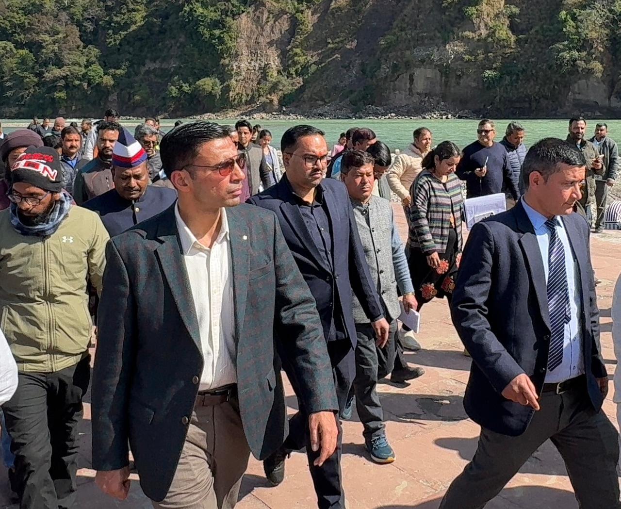 डीएम की सख्त कार्यवाही,ढालवाला नाले में प्रवाहित हो रहा 14 भवनों का ग्रे वाटर बंद