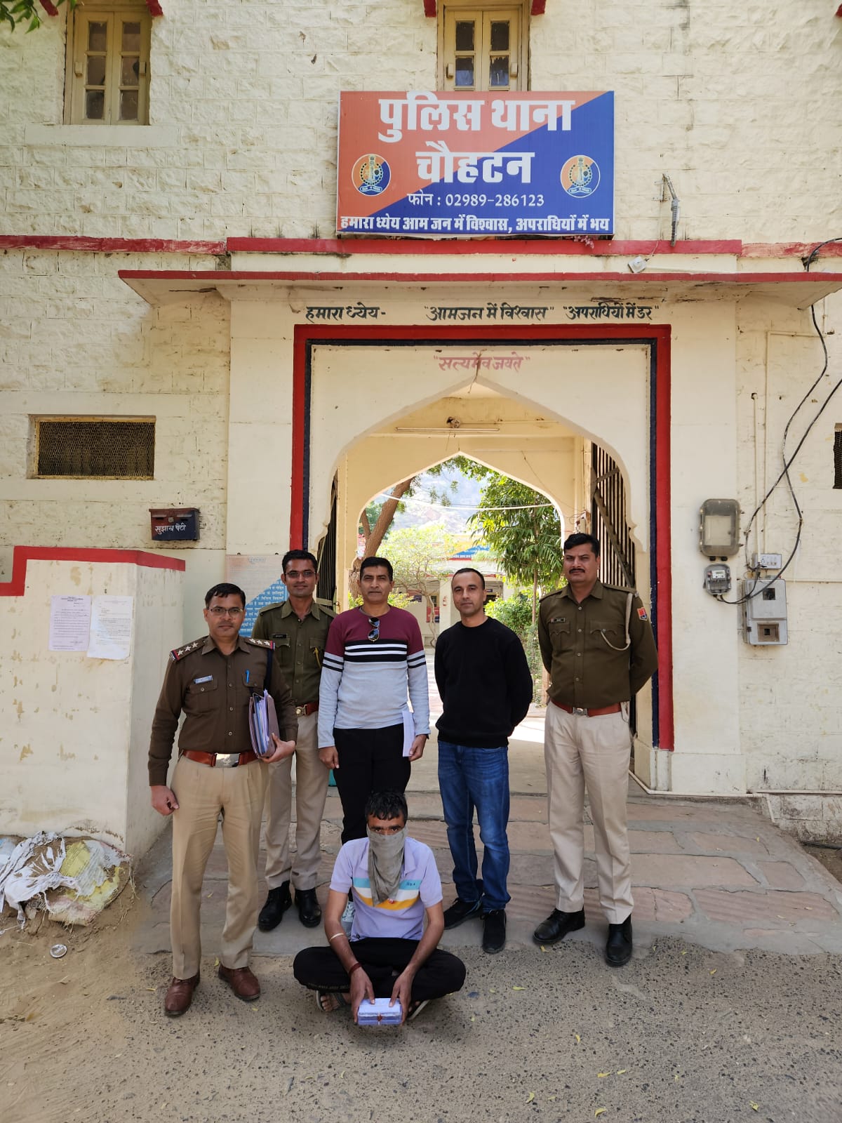 डिजिटल अरेस्ट कर 68 लाख ठगने वाले गिरोह का सदस्य बाड़मेर से गिरफ्तार