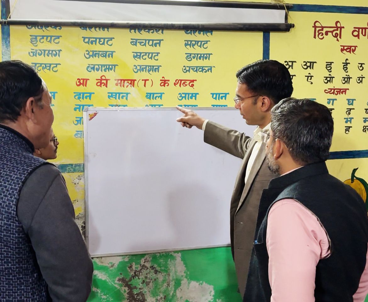 डीएम सविन बंसल की पहल से देहरादून के सरकारी स्कूलों में डिजिटल शिक्षा की हुई नई शुरुआत