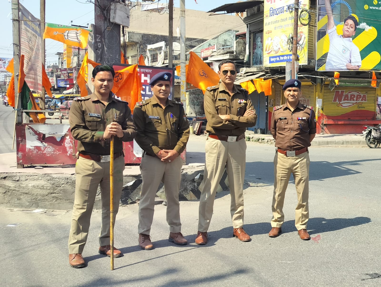 कड़ी सुरक्षा व्यवस्था के बीच शांति व सौहार्दपूर्ण रहा होली का त्योहार