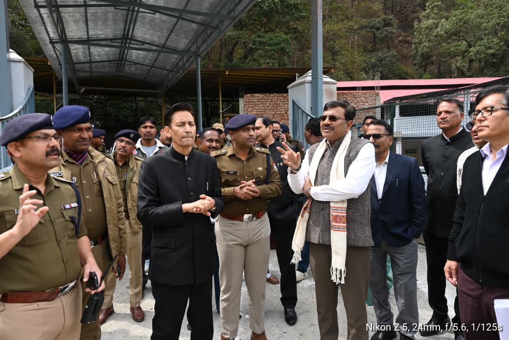 मुख्य सचिव ने किया भवाली-रातिघाट बाईपास का दौरा, जून से पहले निर्माण कार्य पूर्ण करने के निर्देश