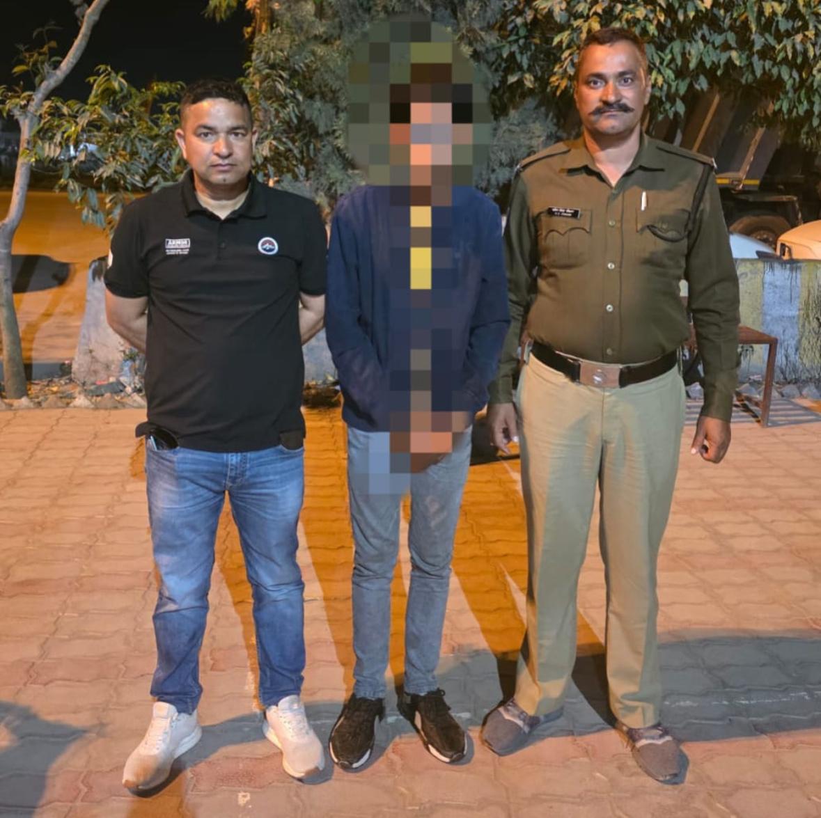 परिचित बनकर फर्जी मैसेज से ठगे ₹1.30 लाख