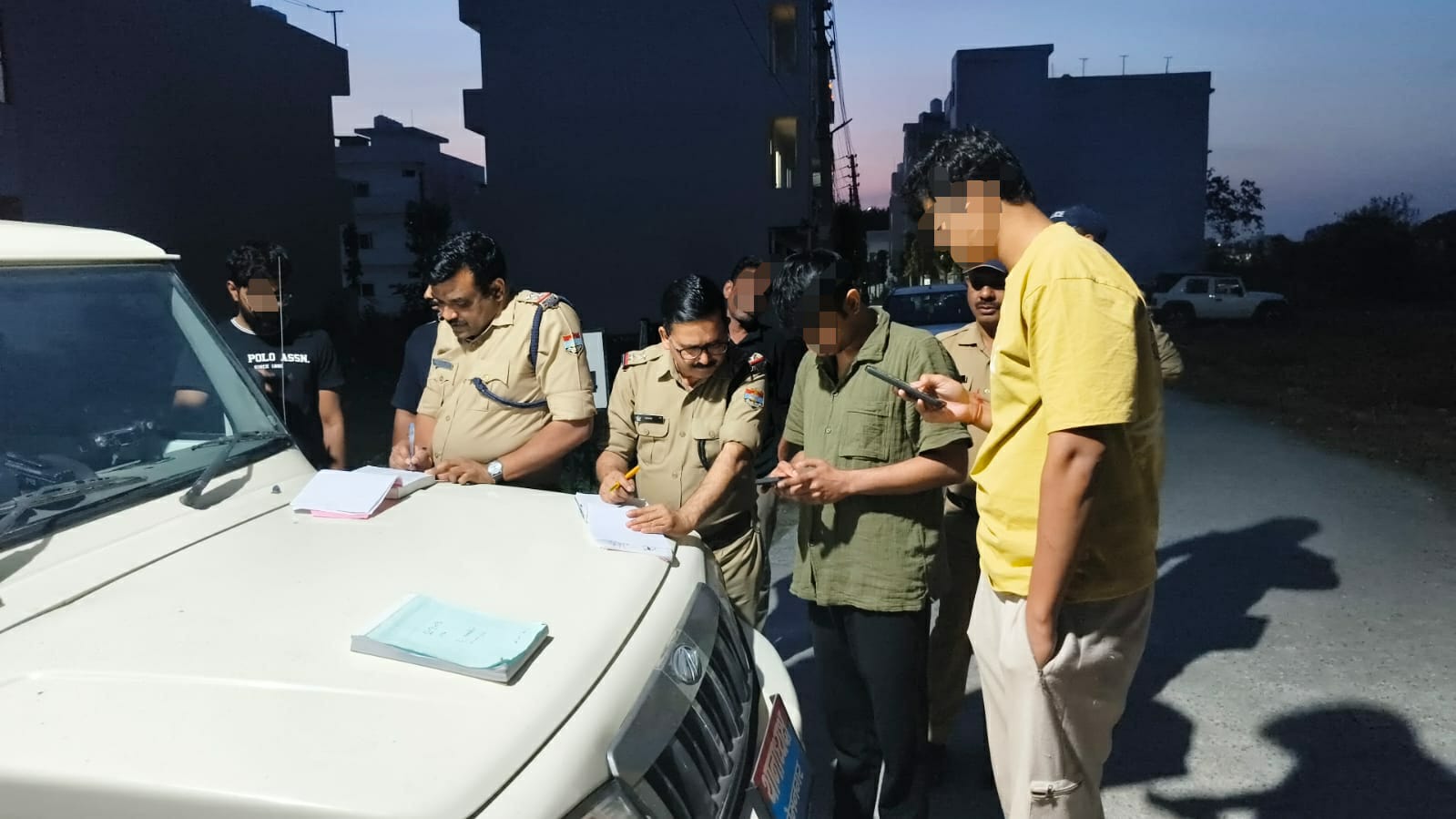 दून में सघन चेकिंग अभियान: 45 नशे में चालक गिरफ्तार, 45 वाहन सीज