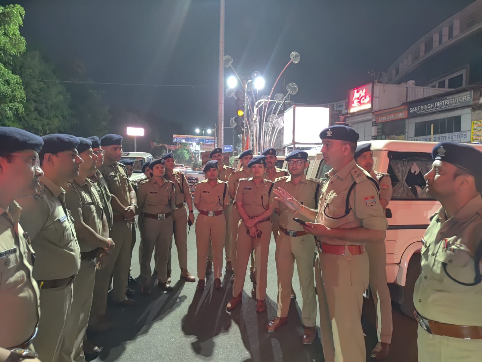 आपरेशन प्रहार: 11 वारंटी गिरफ्तार, ड्रंक एंड ड्राइव में 3 गाड़ियां सीज