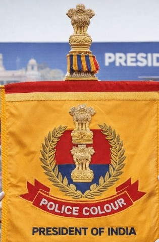 उत्तराखंड पुलिस को मिला “प्रेजिडेंट ऑफ इंडियाज पुलिस कलर