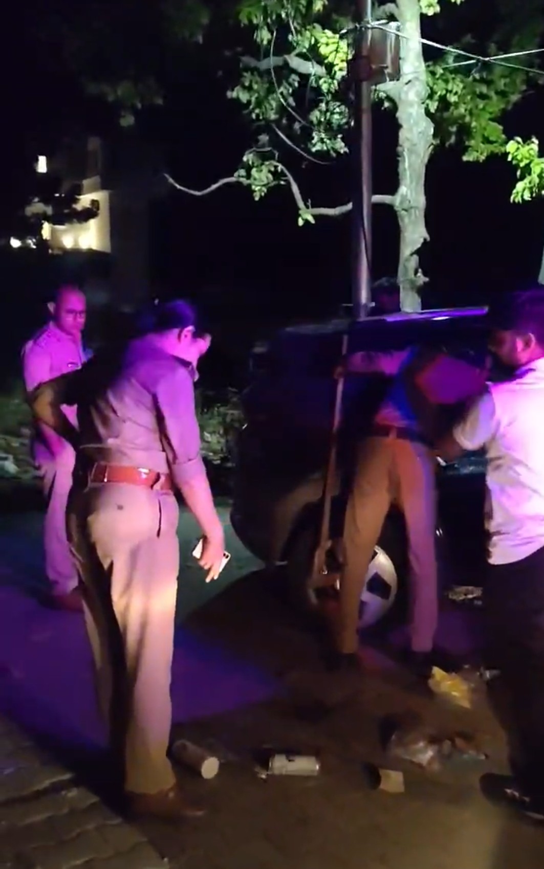 आपरेशन नाईट स्ट्राइक: एसपी ग्रामीण ने टीम संग रात में अलग-अलग जगह की छापेमारी