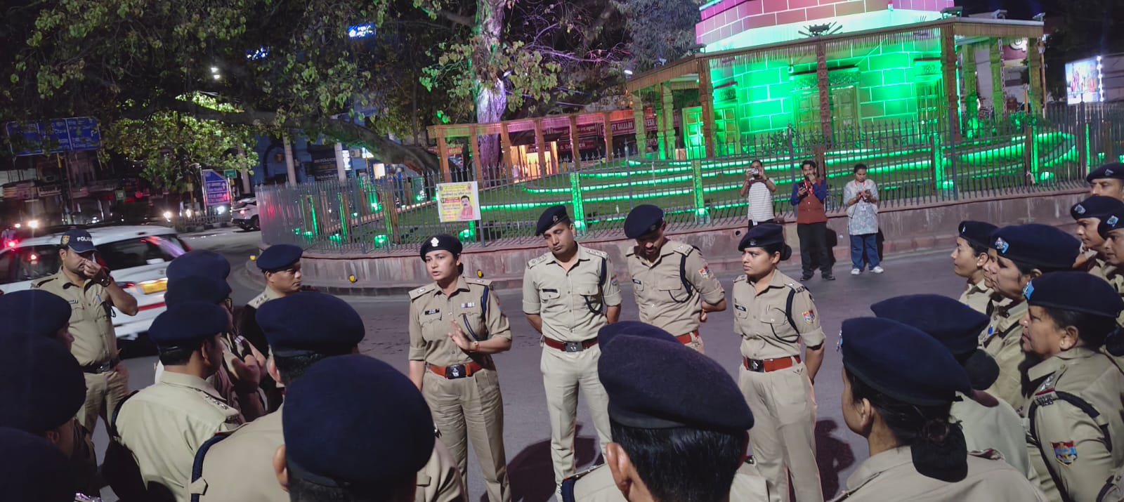 आपरेशन नाईट स्ट्राइक: अंतरराज्यीय वाहन चोर गिरोह के 02 अभियुक्तो सहित 03 वाहन चोरों को किया गिरफ्तार