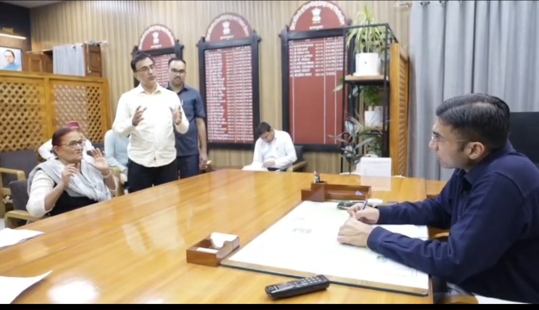 जनता ही डीएम सविन बंसल की प्राथमिकता है