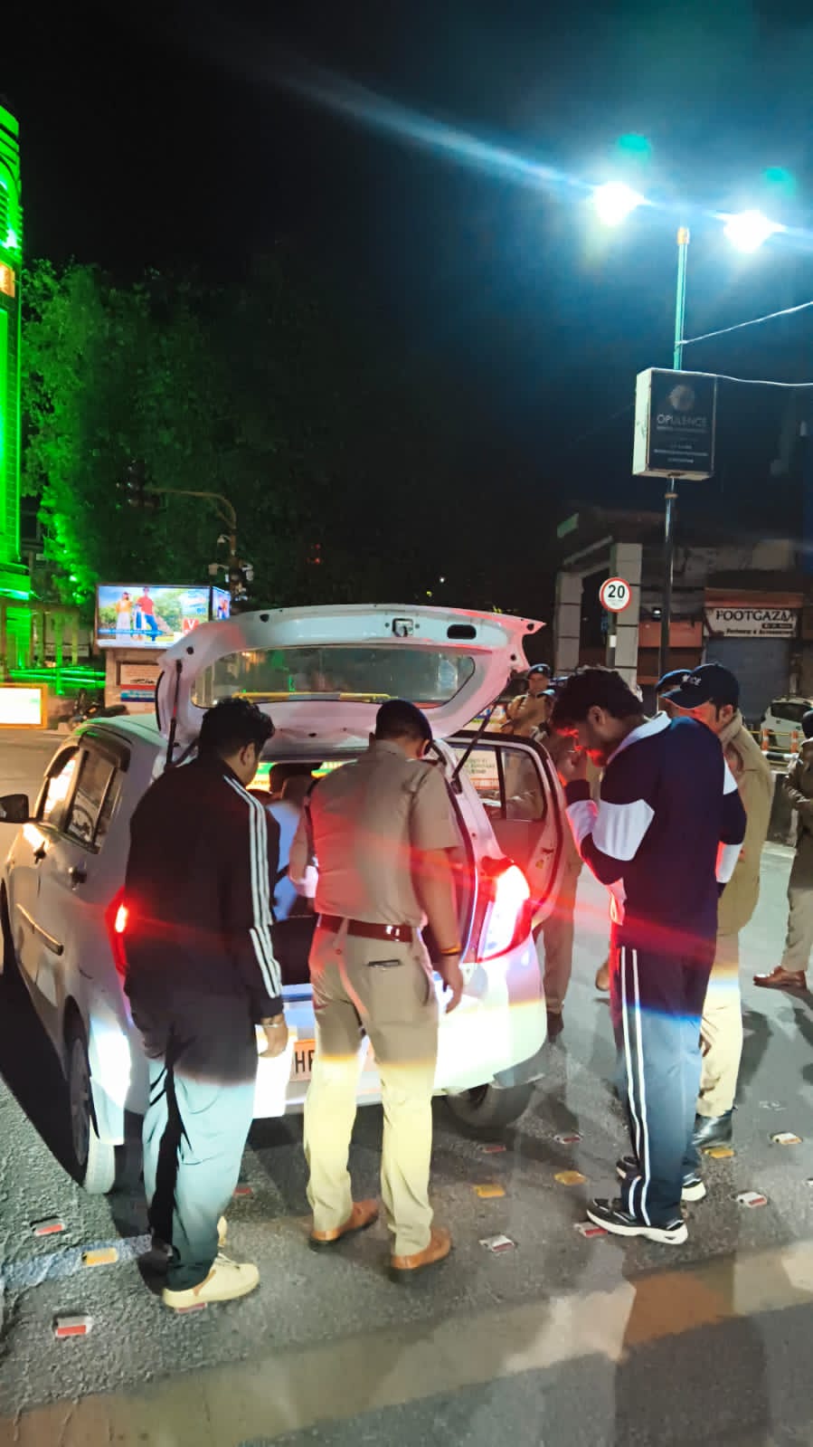 आपरेशन प्रहार के तहत कप्तान प्रमेन्द्र स्वयं उतरे ग्राउंड जीरो पर, पीएम के आगमन को सुरक्षित बनाने को संदिग्धों पर कार्यवाही