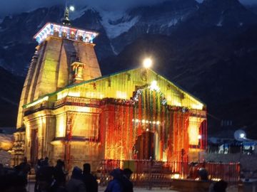 आस्था का महापर्व: सुबह 08 बजे खुल गए श्री केदारनाथ धाम के कपाट, भक्तों में उत्साह चरम पर*