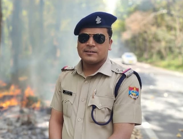 अंधेरे में सिरे को खोजना हो....ख़ाकी चाहे तो सब मुमकिन है!