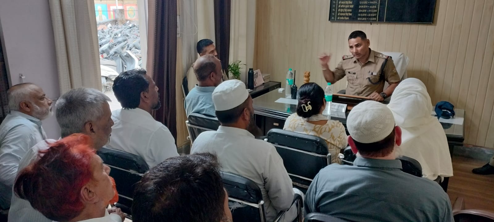 बकरीद को शांतिपूर्वक बनाये रखने को सभी थाना पुलिस टीम ने बुलाई पीस कमिटी बैठक