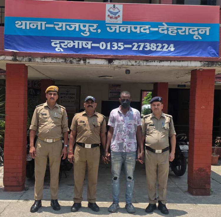 कोबरा गैंग के ठिकाने मालवीय नगर में दून पुलिस ने की छापेमारी, कोबरा गैंग का सरगना 'जॉन' गिरफ्तार