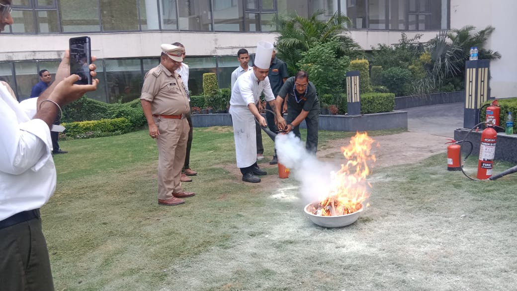 टिहरी में होटल-रिसॉर्टों का हुआ फायर ऑडिट, कर्मचारियों को दिए अग्नि सुरक्षा के प्रशिक्षण*