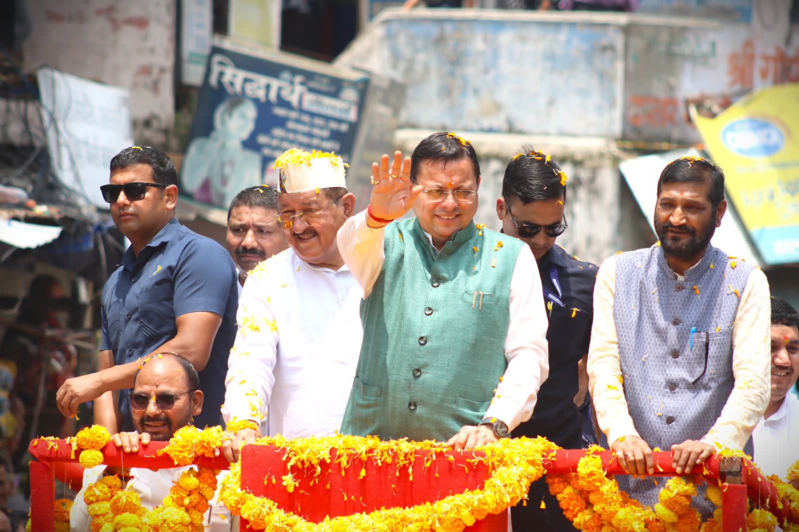 गोपेश्वर की जनता के बीच पहुँचे मुख्यमंत्री धामी