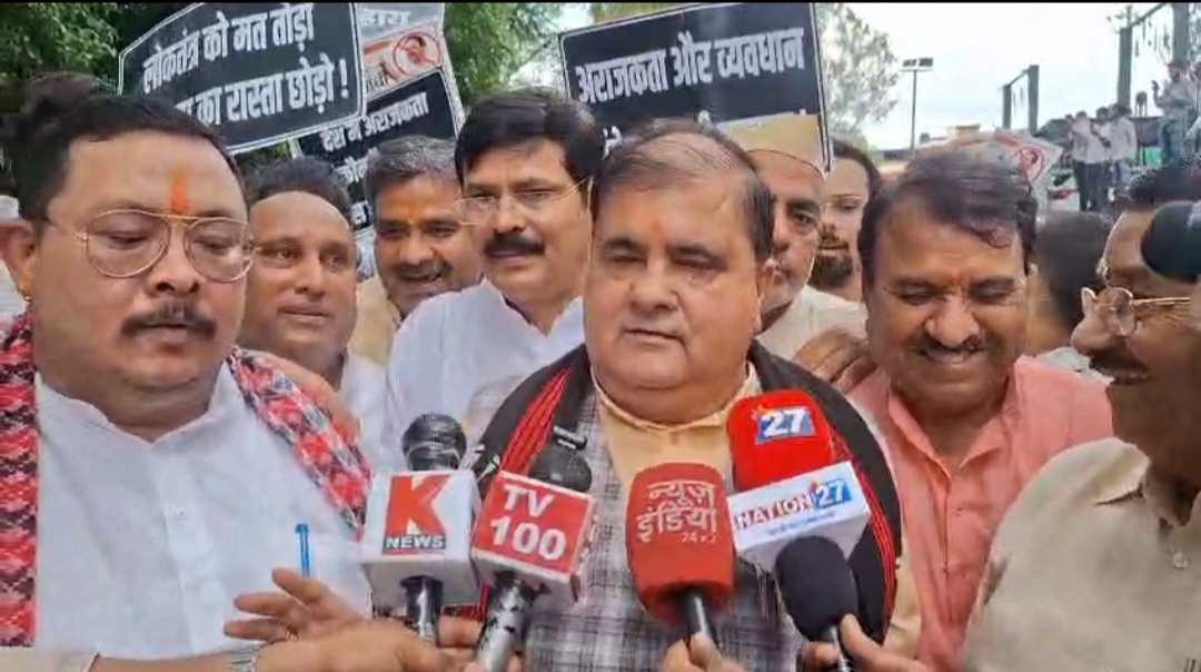 कांग्रेस मुख्यालय कूच पर अड़ी भाजपा, राहुल गांधी पर साधा निशाना
