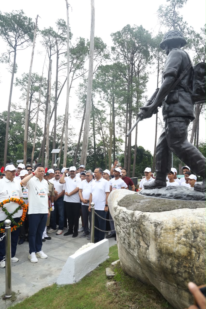 कारगिल विजय दिवस की पूर्व संध्या पर देशप्रेम के रंग में रंगी राजधानी, युवाओं ने लिया राष्ट्र रक्षा का संकल्प*