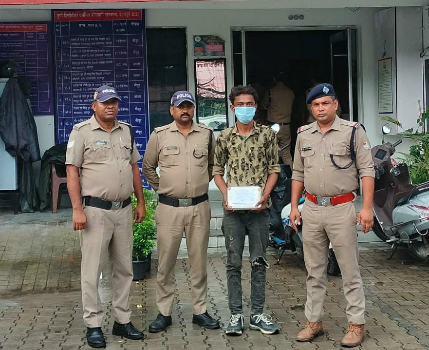 बंद घर से नगदी संग साफ की रिवाल्वर, कारतूस, अभियुक्त गिरफ्तार