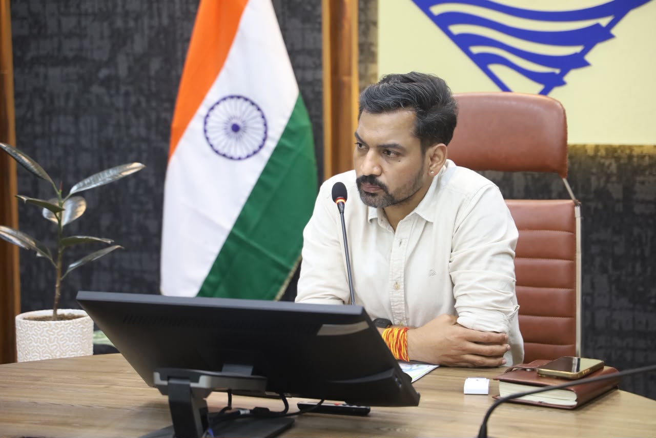 1 सितंबर से प्रदेश में होगा मुख्यमंत्री चैंपियनशिप ट्रॉफी का आयोजन, डीएम ने ली तैयारियों की समीक्षा बैठक
