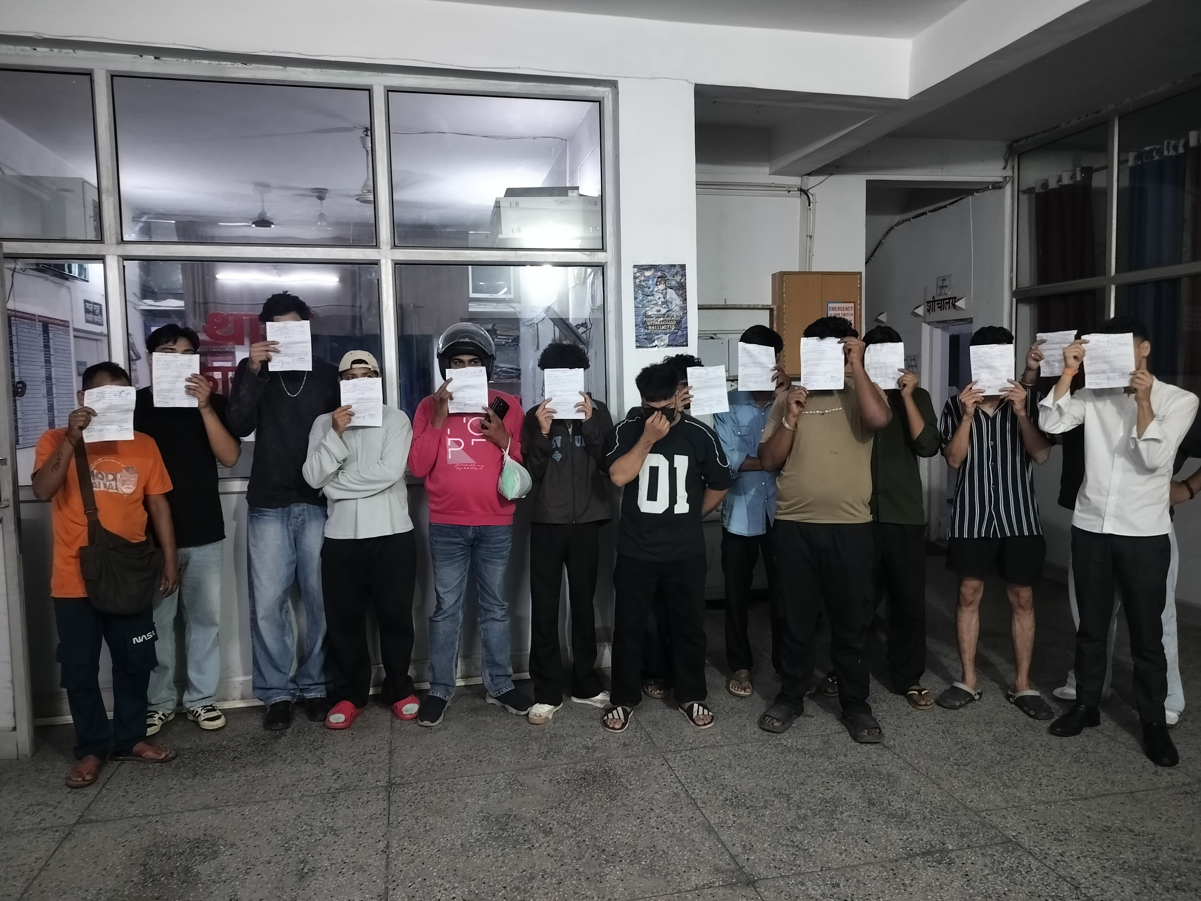 दून पुलिस ने नियम तोड़ने वालों के खिलाफ देर रात की 'स्ट्राइक', ड्रिंक एंड ड्राइव में 55 वाहन सीज*