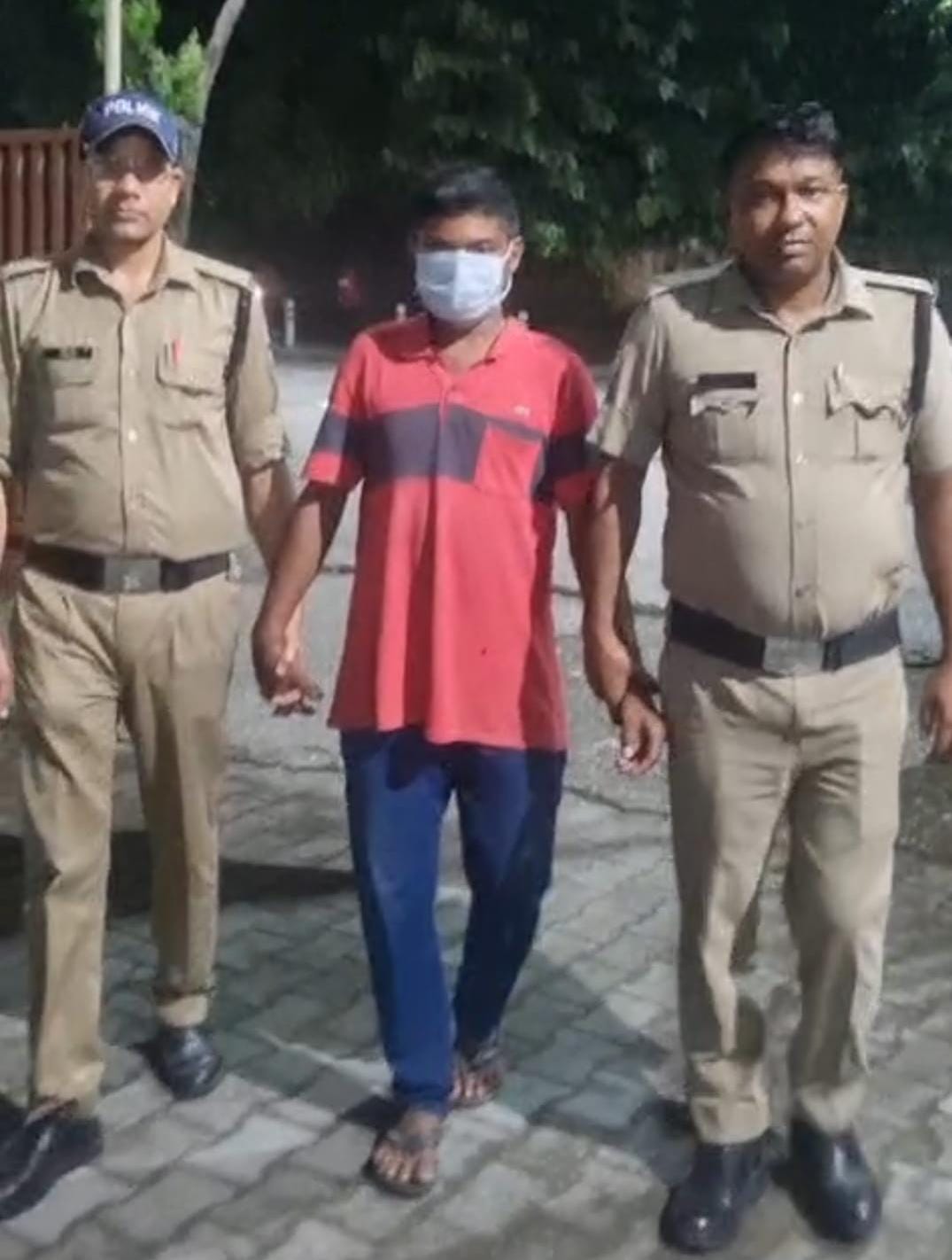 आपसी कहा सुनी के कारण पत्नी की हत्या करने वाले अभियुक्त को दून पुलिस ने किया गिरफ्तार