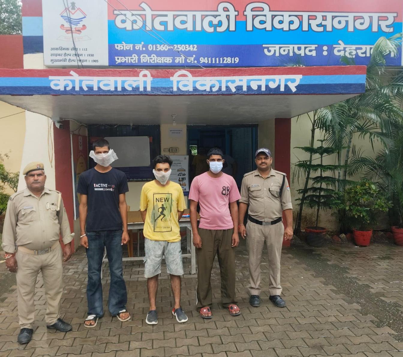 विकासनगर में बाइक चोरी का खुलासा, तीन घंटे में तीन आरोपी गिरफ्तार