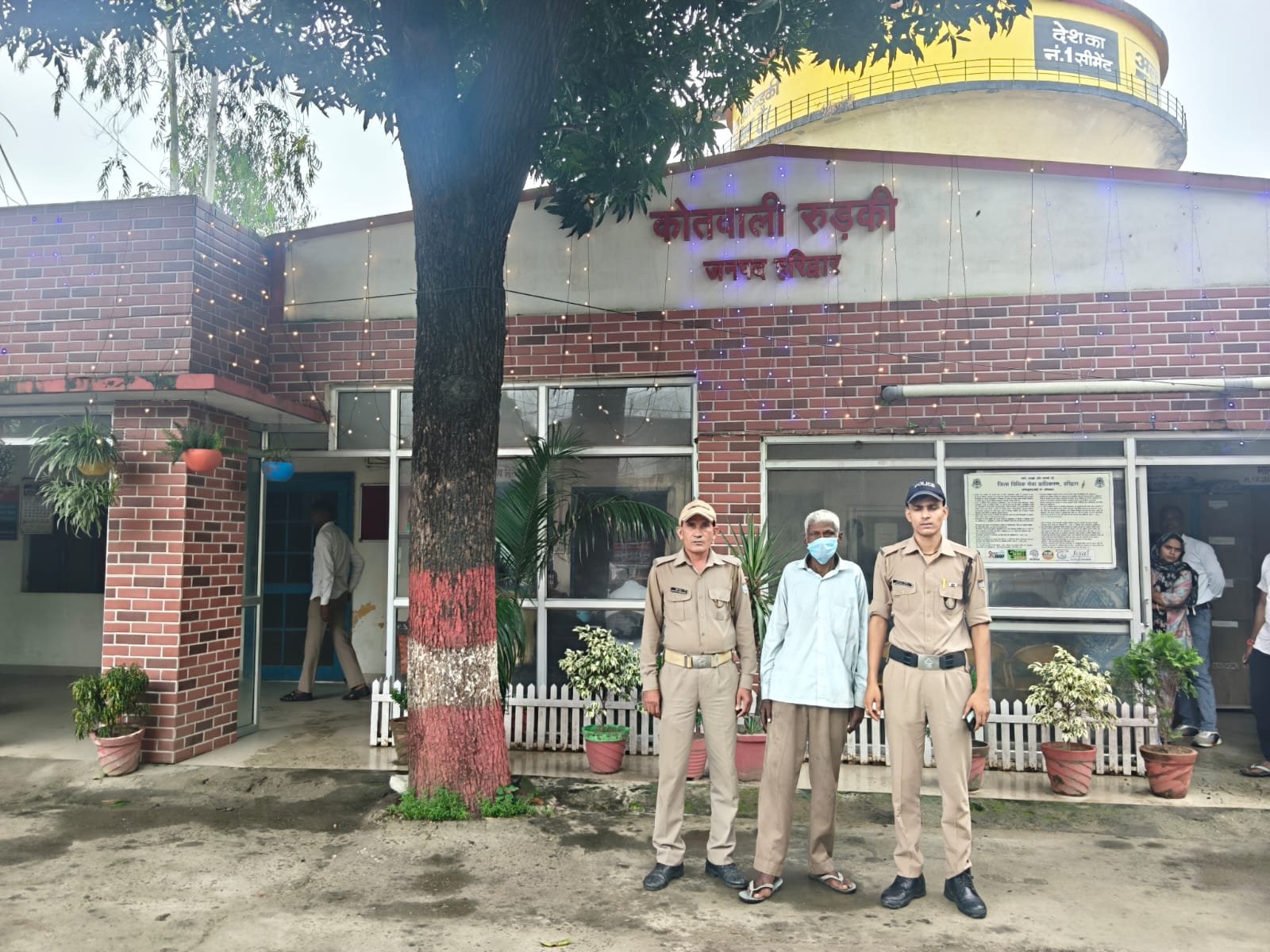 12 लाख धोखधड़ी मामले में पुत्र के बाद पिता भी गिरफ्तार