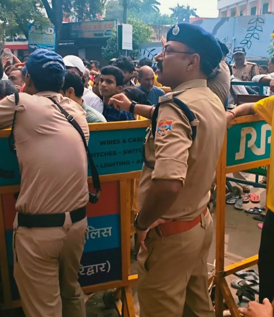 पितृ अमावस्या पर हरिद्वार में सुरक्षा का मोर्चा संभालने उतरे एसएसपी नवनीत सिंह