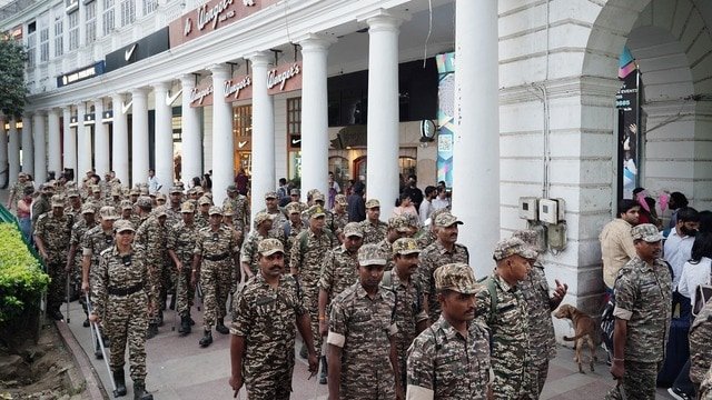 सीजेपी के 'लहरा दो तिरंगा रैली' को विफल करने को सीपी में सुबह से 7 लेयर सिक्योरिटी